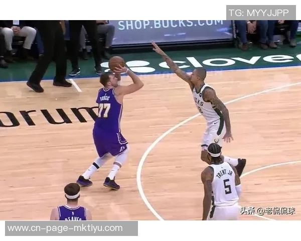 神射手AJ格林三分球全中展现超强实力助球队赢得胜利